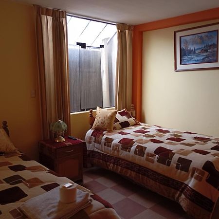 Hostal Vista Al Lago Titicaca Puno Esterno foto