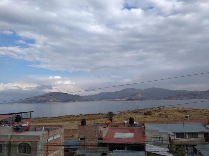Hostal Vista Al Lago Titicaca Puno Esterno foto