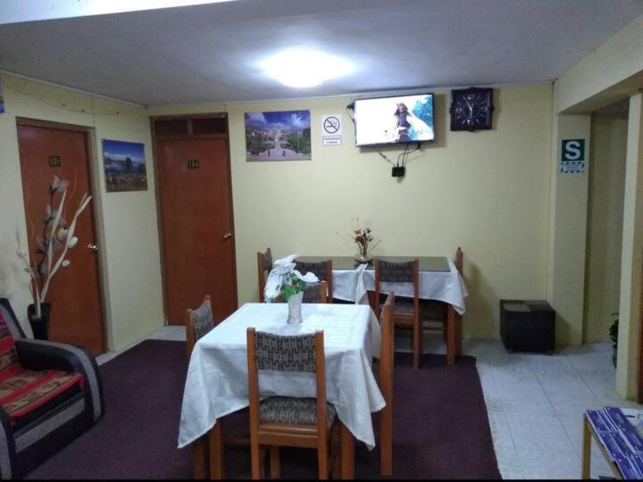Hostal Vista Al Lago Titicaca Puno Esterno foto